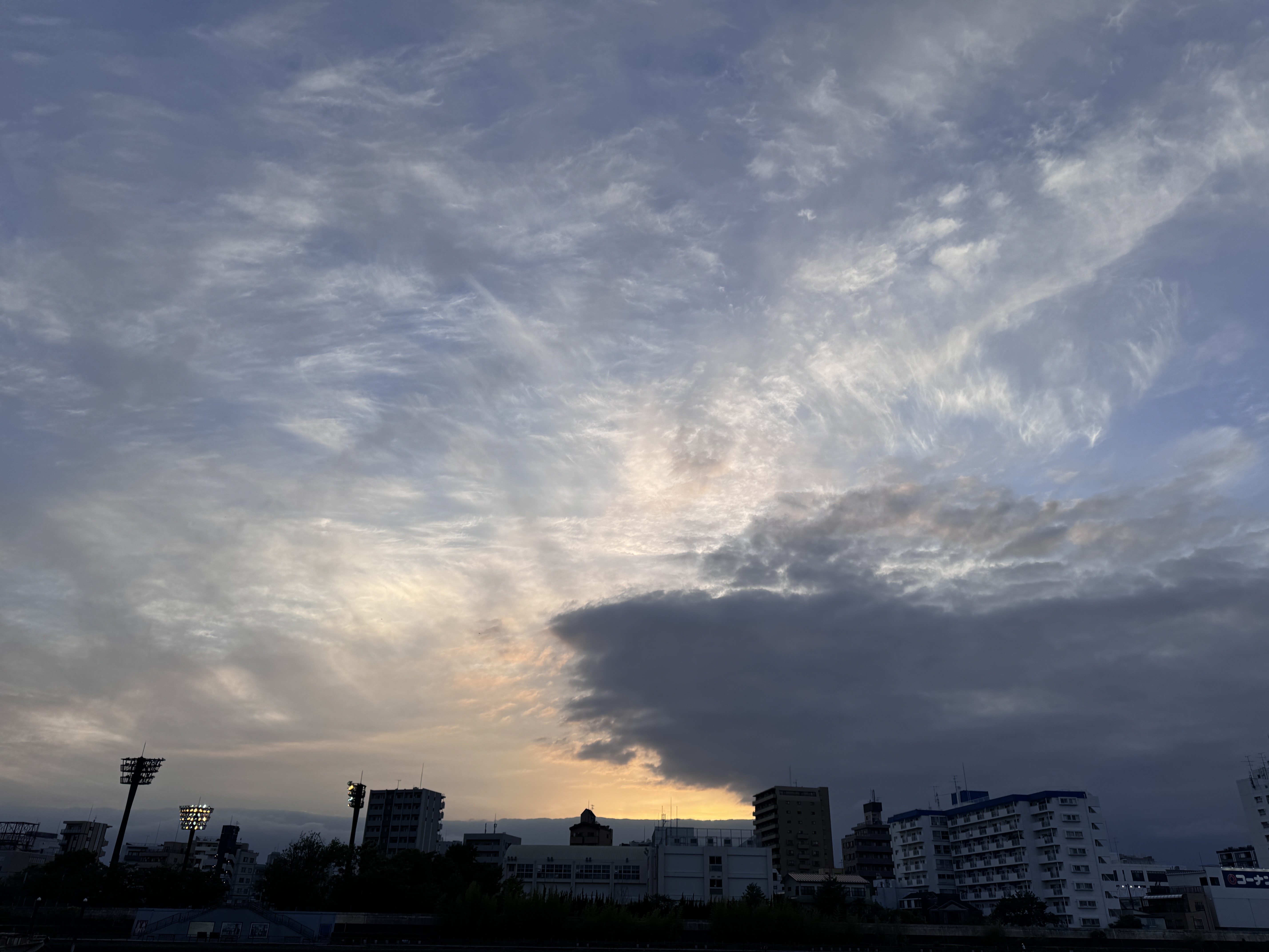 或る日の空